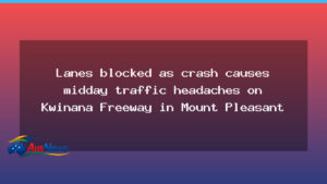 Midday crash blocks lanes on Kwinana Freeway at Mount Pleasant - midday crash blocks